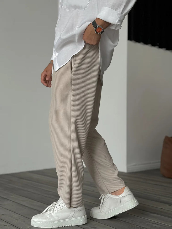 Yrian – Relaxed Ribbed Trousers