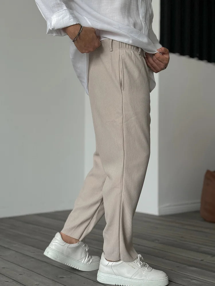 Yrian – Relaxed Ribbed Trousers